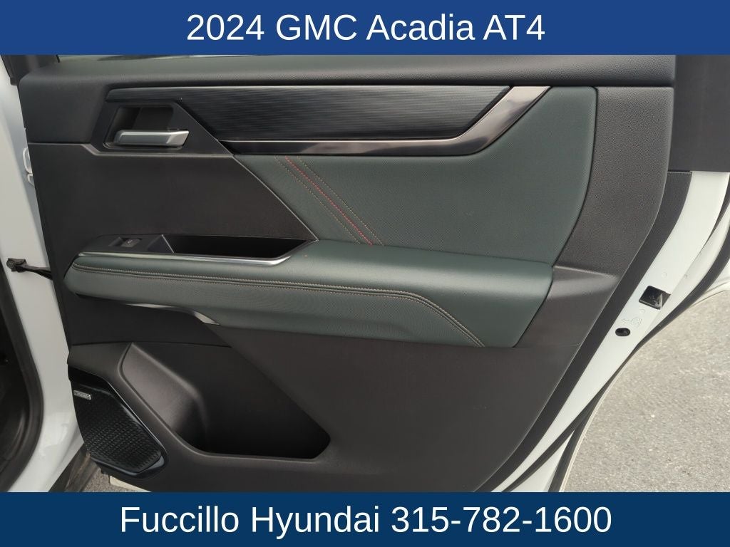 2024 GMC Acadia AT4