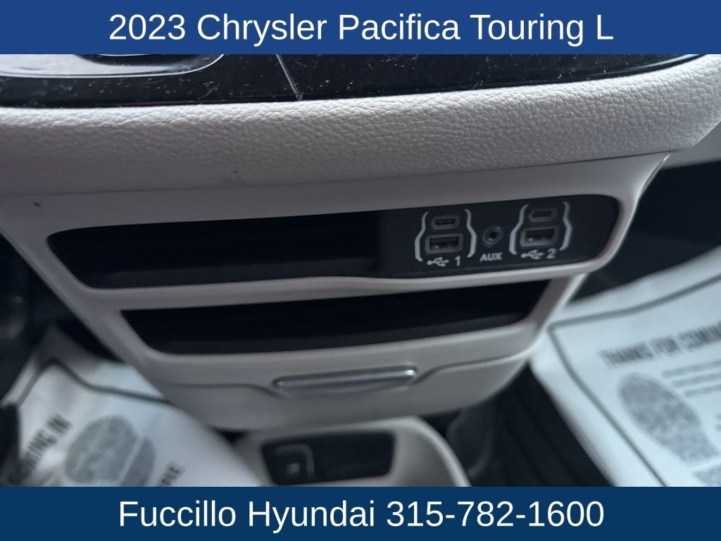 2023 Chrysler Pacifica Touring L