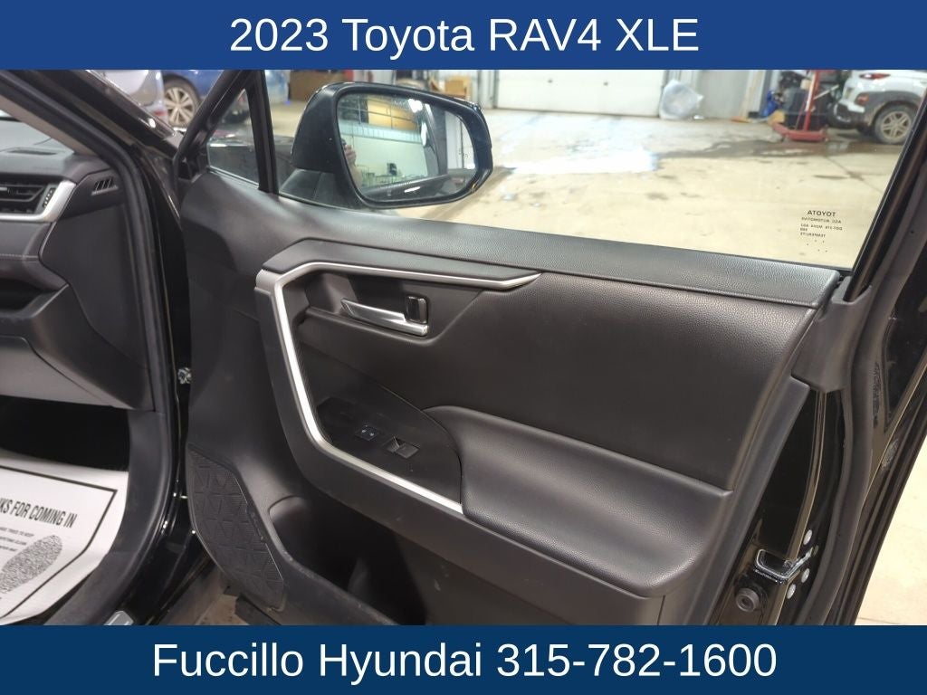 2023 Toyota RAV4 XLE