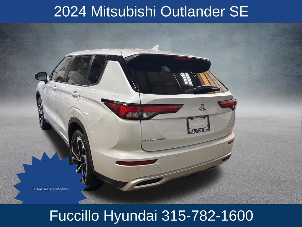 2024 Mitsubishi Outlander SE