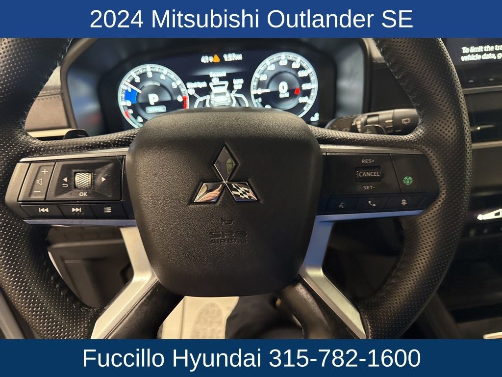2024 Mitsubishi Outlander SE