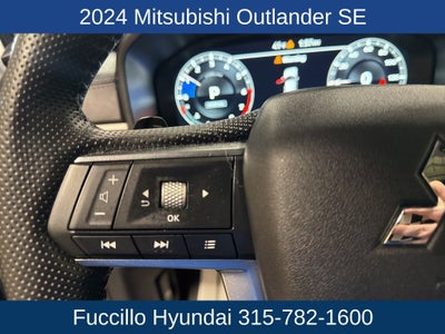 2024 Mitsubishi Outlander SE