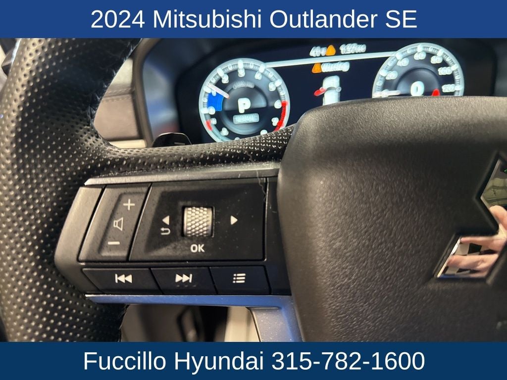 2024 Mitsubishi Outlander SE