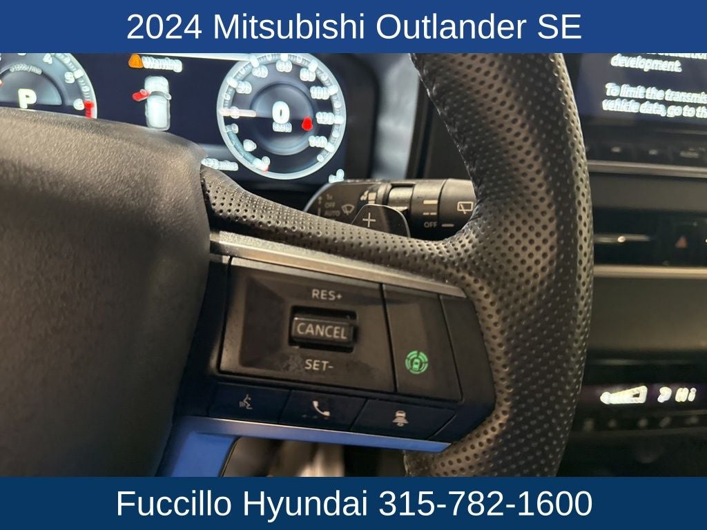2024 Mitsubishi Outlander SE