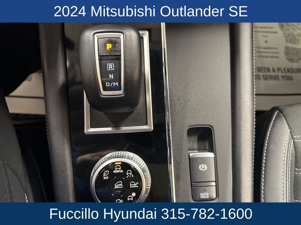 2024 Mitsubishi Outlander SE