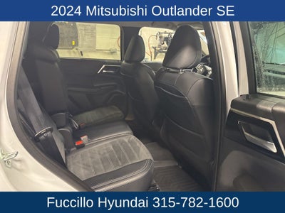 2024 Mitsubishi Outlander SE