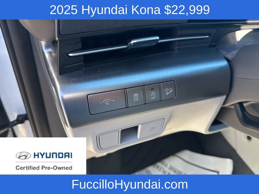 2025 Hyundai KONA SE