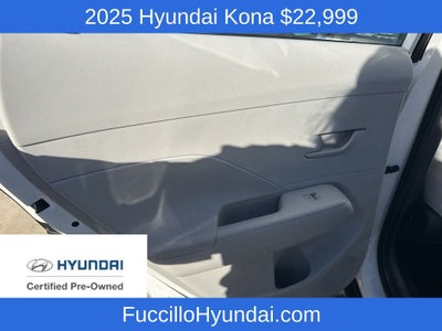 2025 Hyundai KONA SE