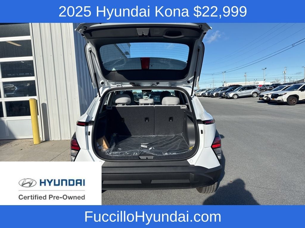 2025 Hyundai KONA SE