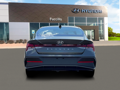 2026 Hyundai ELANTRA SE