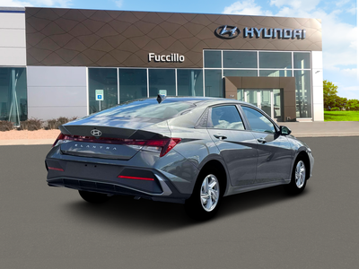 2026 Hyundai ELANTRA SE