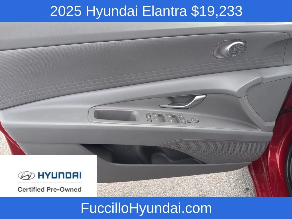 2025 Hyundai ELANTRA SE
