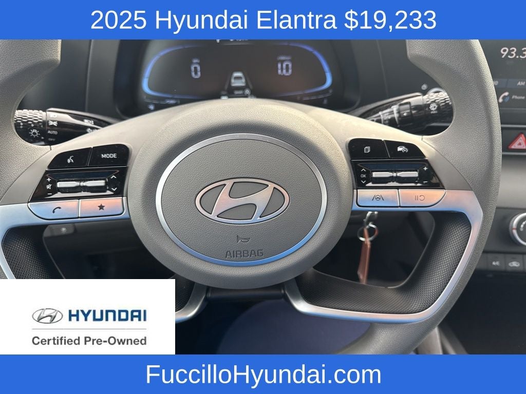 2025 Hyundai ELANTRA SE