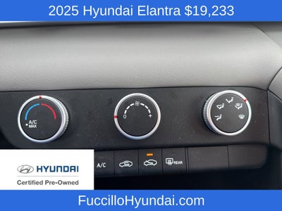 2025 Hyundai ELANTRA SE