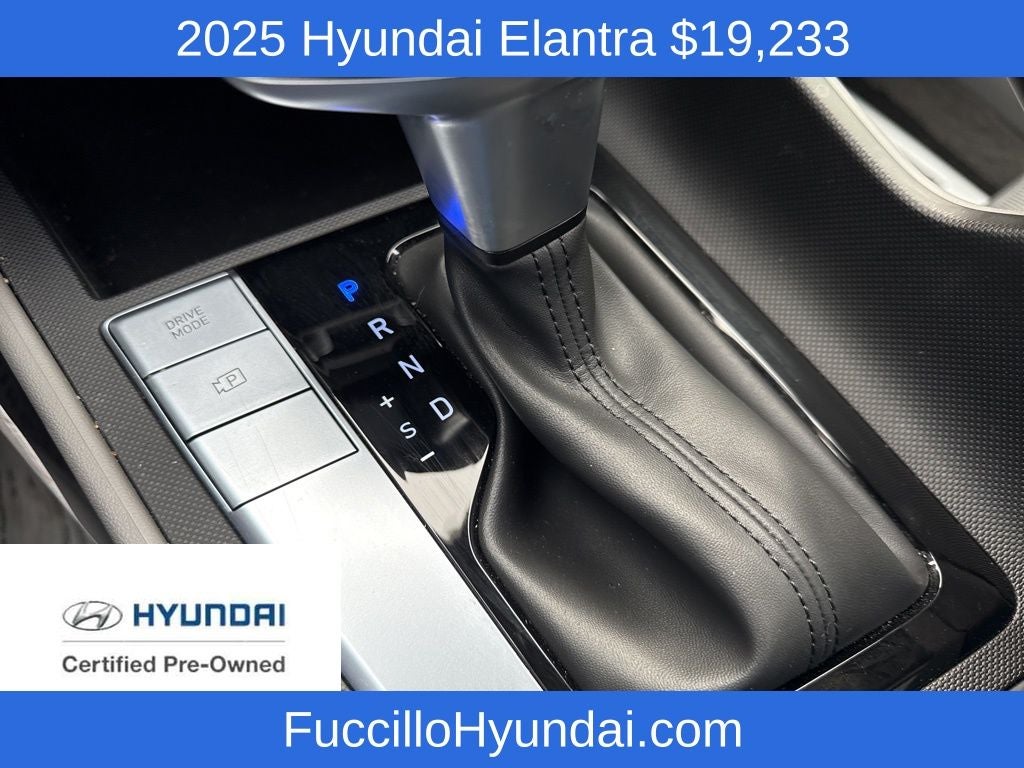 2025 Hyundai ELANTRA SE