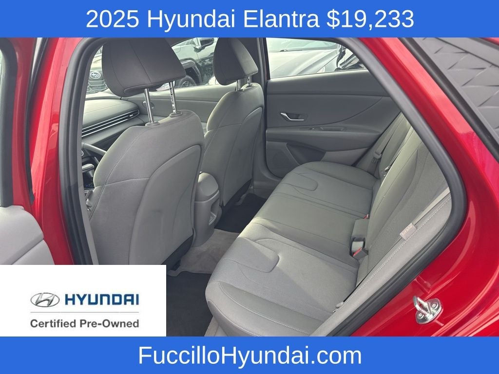 2025 Hyundai ELANTRA SE