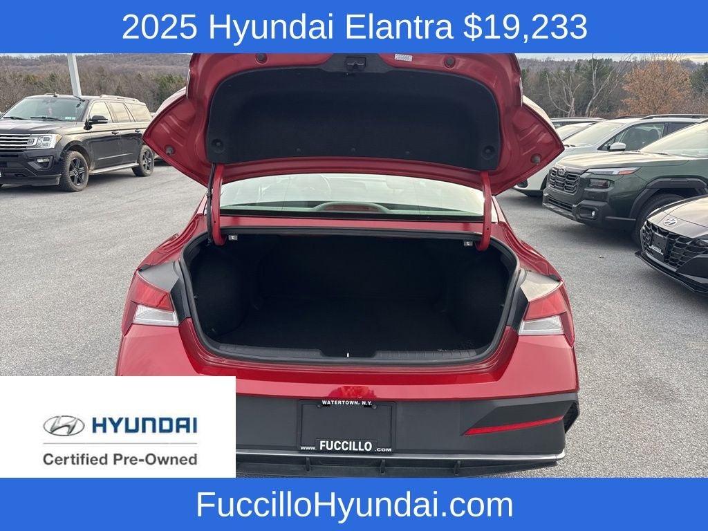 2025 Hyundai ELANTRA SE