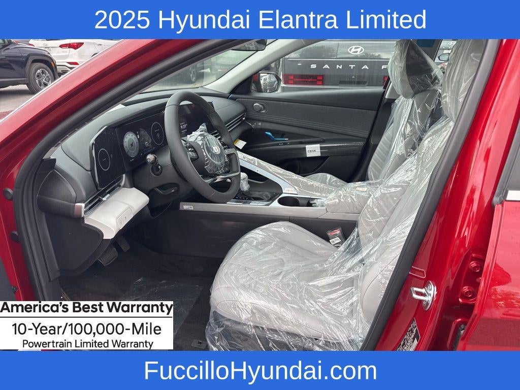 2025 Hyundai ELANTRA Limited