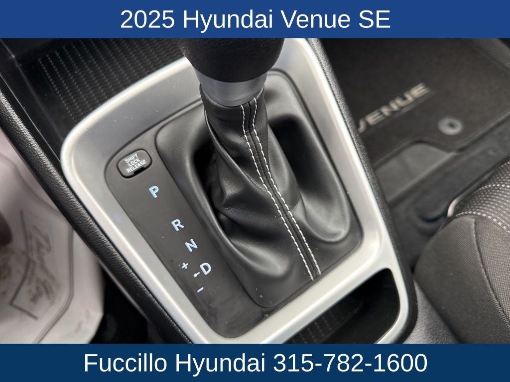 2025 Hyundai VENUE SE