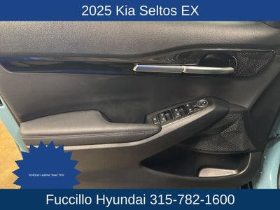 2025 Kia Seltos EX