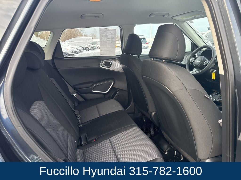 2025 Kia Soul Base