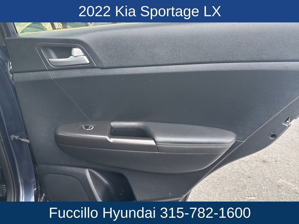 2022 Kia Sportage LX